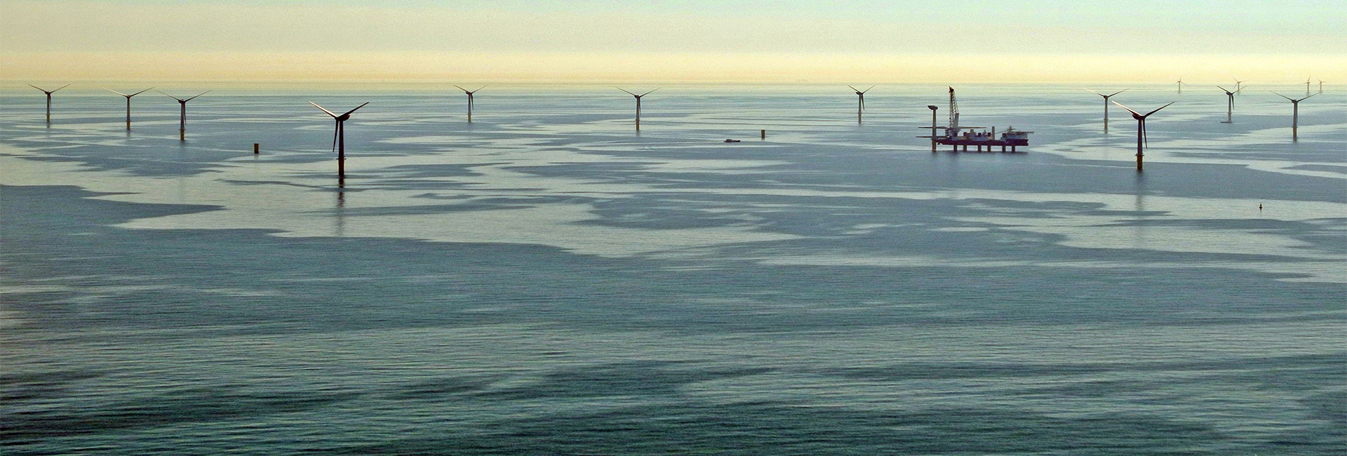 Offshore Wind farm in the North Sea; Photo: Sabine Billerbeck