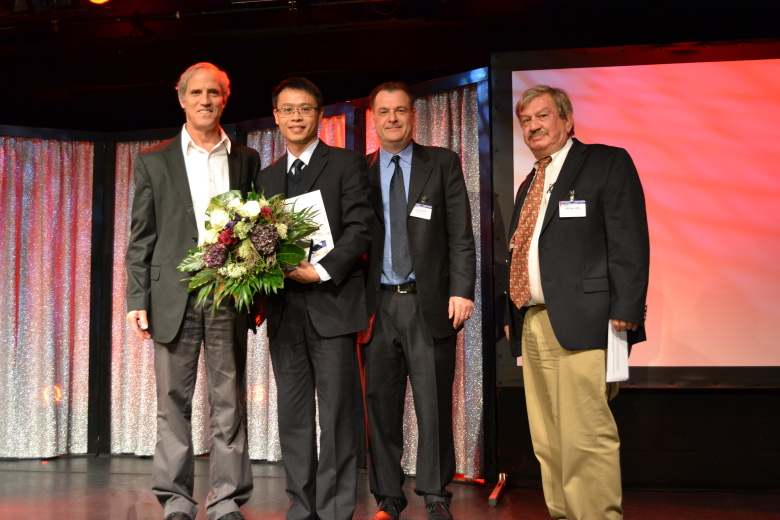 Dr. Hanying Li (Zhejiang Universität Hangzhou, China) erhält den Young Talent Award 