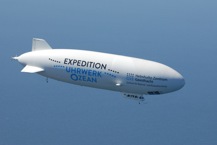 The Zeppelin of the expedition clockwork ocean
